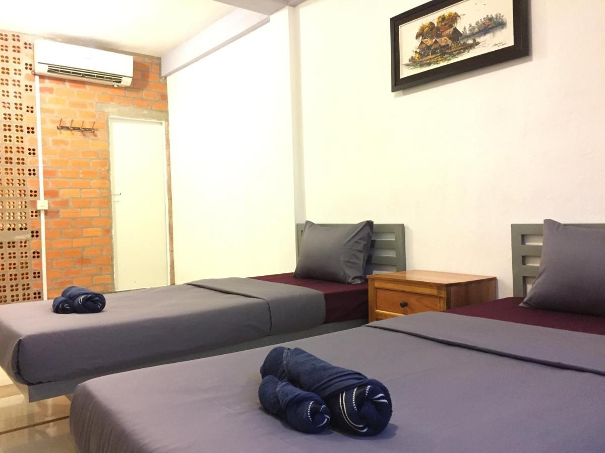 Sevenstars Hostel Sihanoukville Exteriör bild